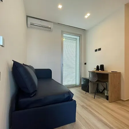Bari Airport Rooms-3