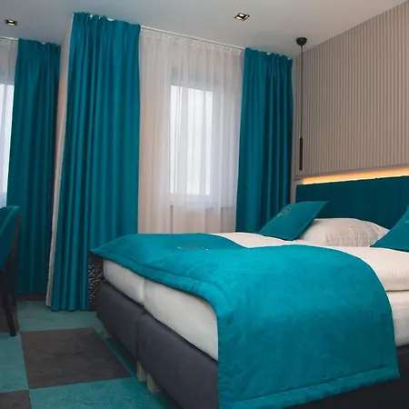 Friends Hotel Kerpen-2