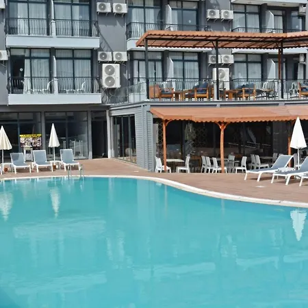 Clover Magic Park Side Hotel-2