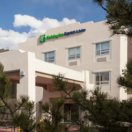 Holiday Inn Express & Suites-2