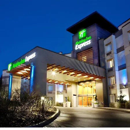 Holiday Inn Express & Suites Langley By Ihg-2