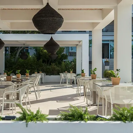 Bitzaro Grande Hotel & Suites-2