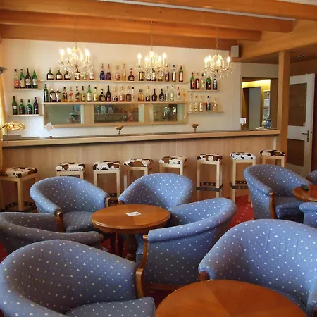 Hotel Bellevue - Traditional Swiss Hideaway-3