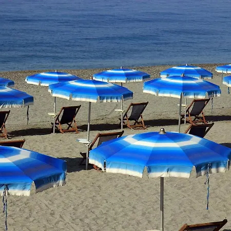 Hotel Bagni Arcobaleno-2