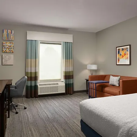 Hampton Inn & Suites Huntsville Research Park Area-2