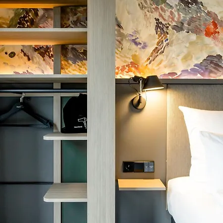 Motel One Antwerp-2
