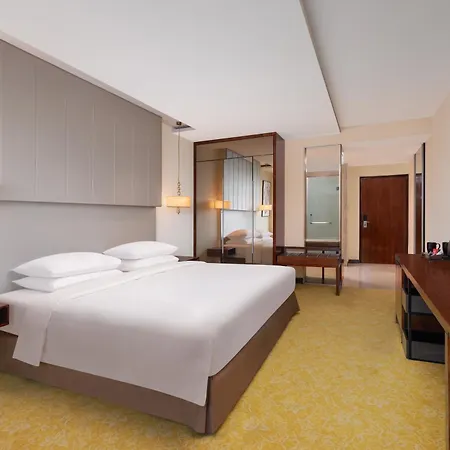 Renaissance Ahmedabad Hotel-2