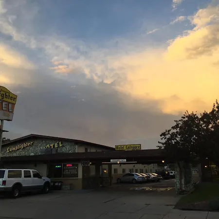 Lamplighter Motel-3