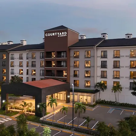 Courtyard By Marriott Santo Domingo-2