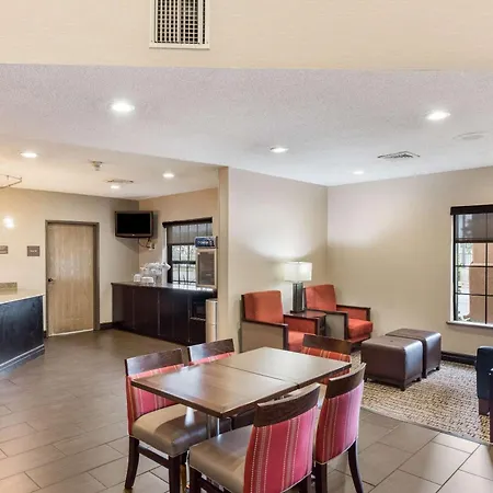 Comfort Suites Monroe-3