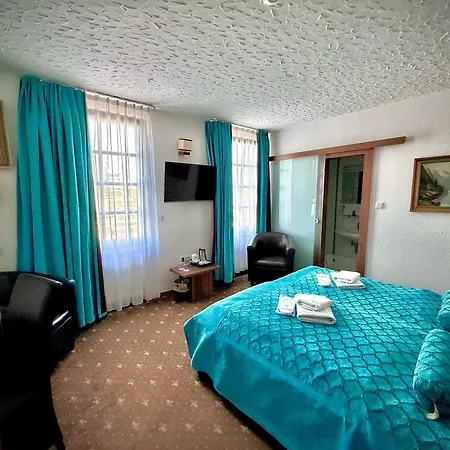 Hotel Und Restaurant Loewenbraeu Koeln-2