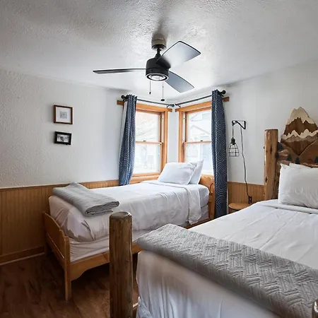 Misty Mountain Lodge-2