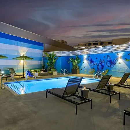 Renaissance Los Angeles Airport Hotel-2