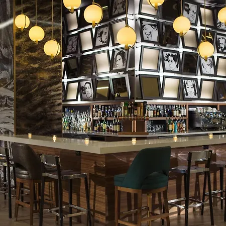 Renaissance Chicago Downtown Hotel-3