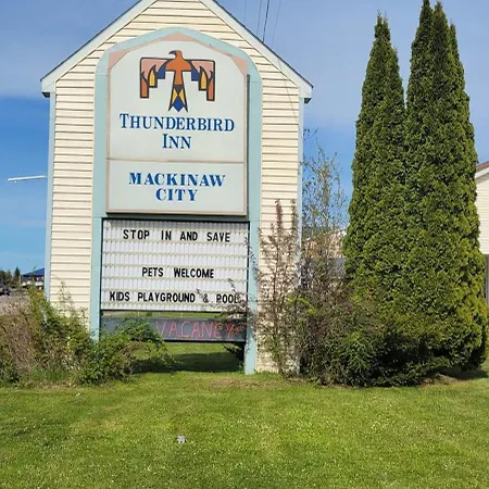Thunderbird Inn Of Mackinaw City-3