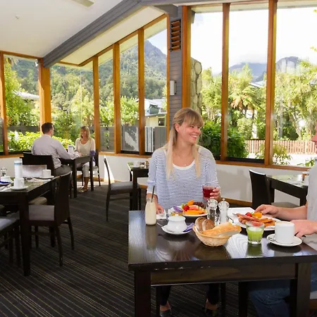 Scenic Hotel Franz Josef Glacier-2