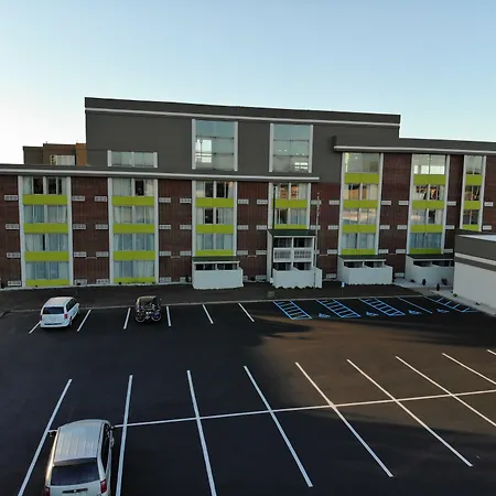 Baymont By Wyndham Grand Rapids Near Downtown-2