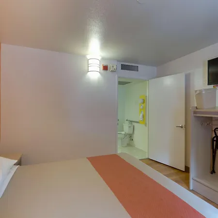 Motel 6 Weed - Mount Shasta-3