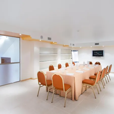 Club House Hotel-2