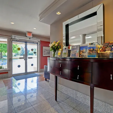 Helm'S Inn-2