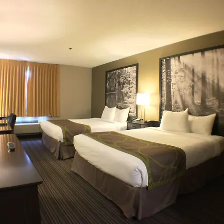 Super 8 By Wyndham Kapuskasing-3