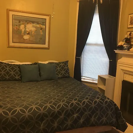 Bayberry House Bed And Breakfast-3