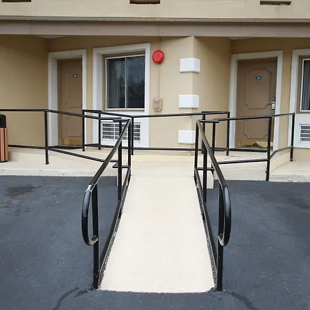 Travel Inn & Suites Flemington-3