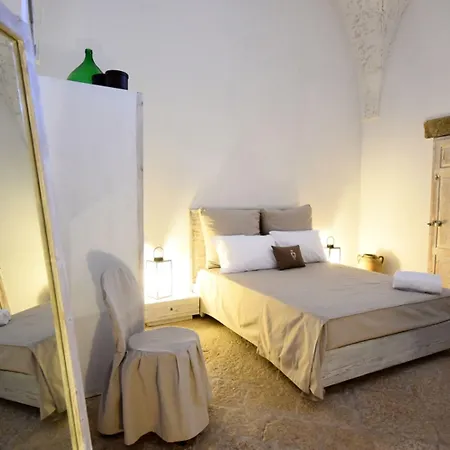 Palazzo Castriota-2