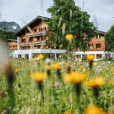Hotel Aurora-2