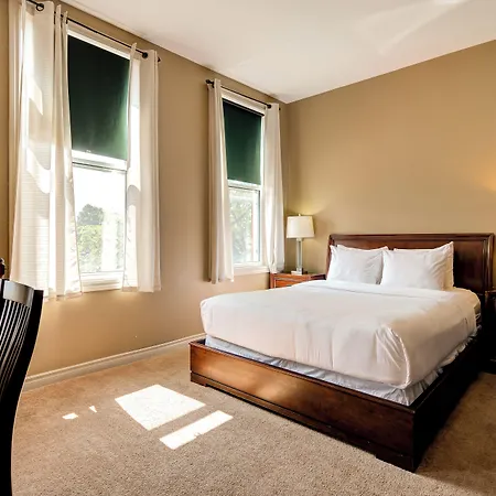 Wellington Street Inn By Hoco Hotels Collection-2