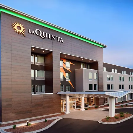 La Quinta Inn & Suites By Wyndham Wisconsin Dells- Lake Delton-2