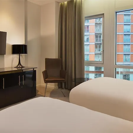 Radisson Blu Hotel, London Canary Wharf East-3