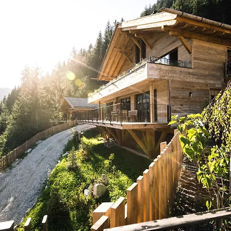 Mons Silva Private Luxury Chalets-3