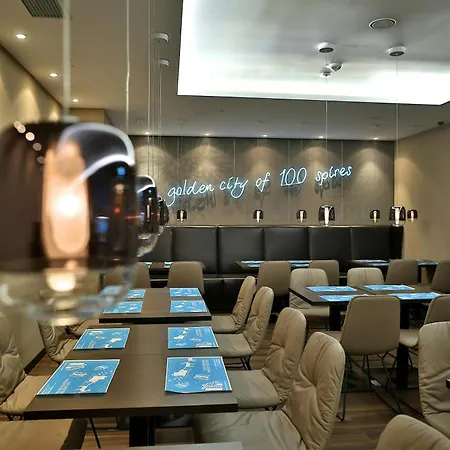 Motel One Prague-Florentinum-3