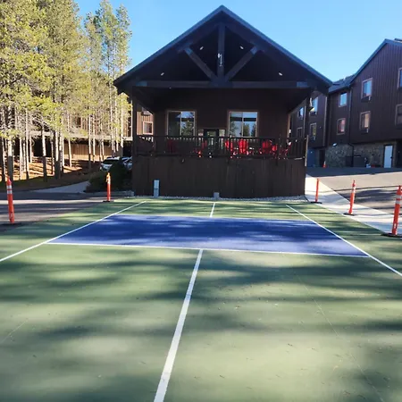 Sawtelle Mountain Resort-2