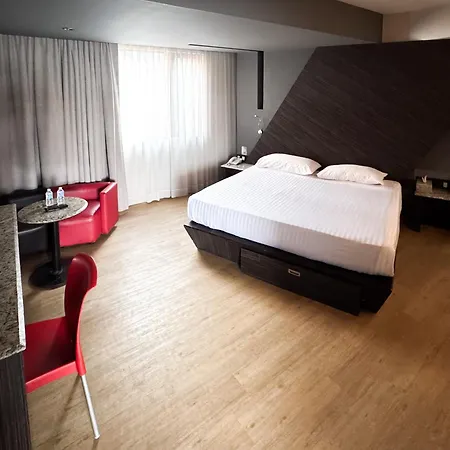 La Moraleja Love Hotel-2