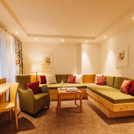 Hotel Aurora-3