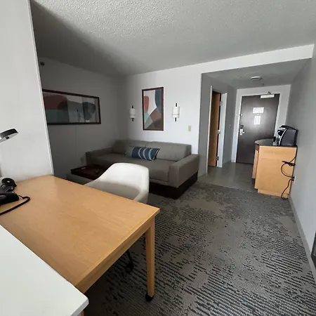 Cambria Hotel Appleton-3