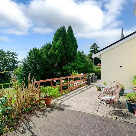 Robin Hill House Heritage B&B-2