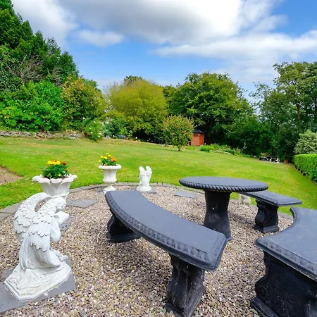 Robin Hill House Heritage B&B-3