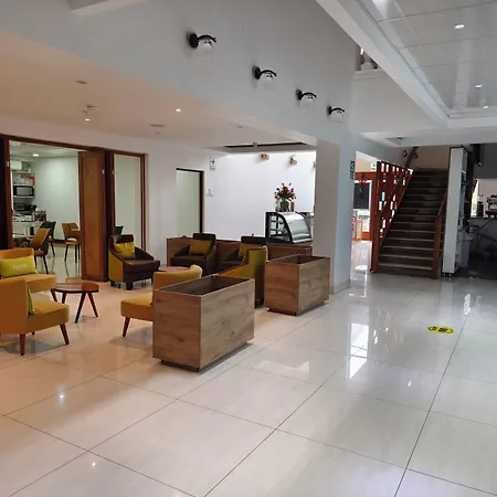 La Luna Inn-2