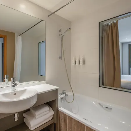 Spark By Hilton Lyon Park Saone-2