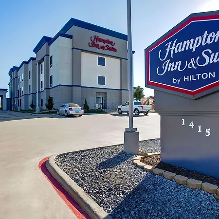 Hampton Inn & Suites Borger-2