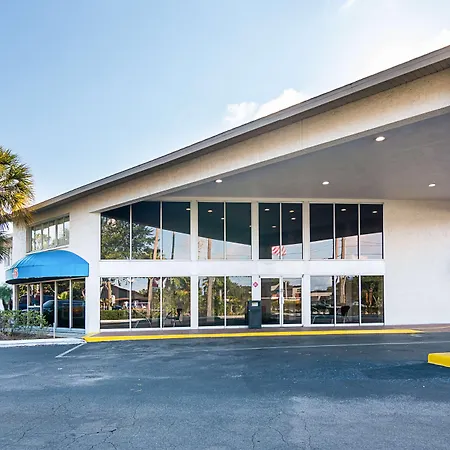 Motel 6-Tampa, Fl - Fairgrounds-2