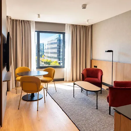 Novotel Madrid Feria And Airport-2