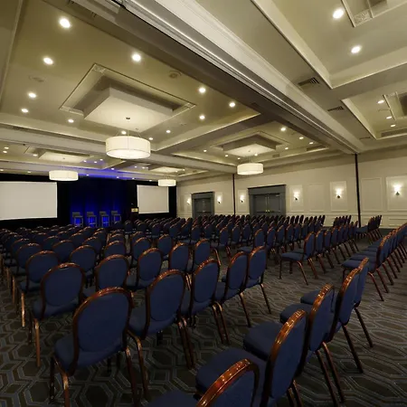 Hilton Mystic-2