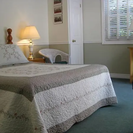 Canterbury Inn-3
