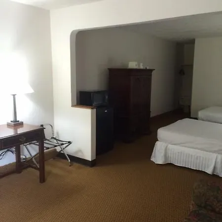 Americas Best Value Inn-3