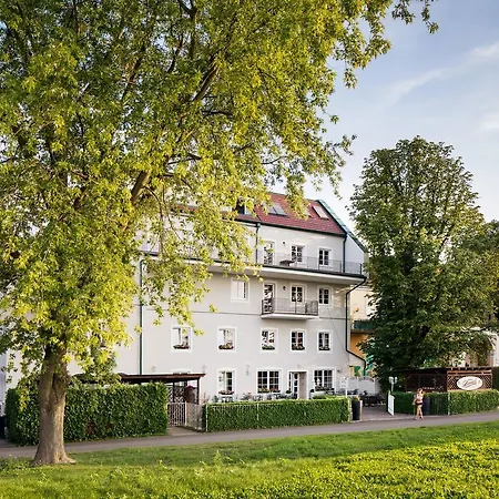 Hotel Nibelungenhof-2