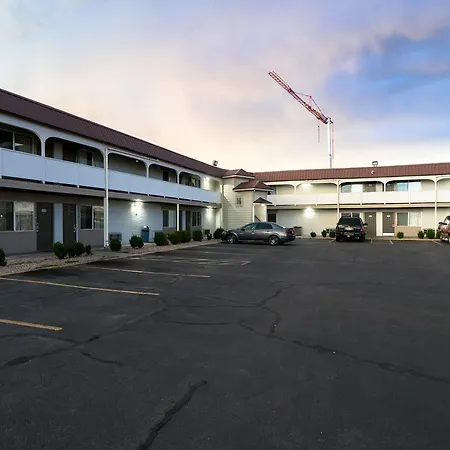 Little Suites Provo Extended Stay-3